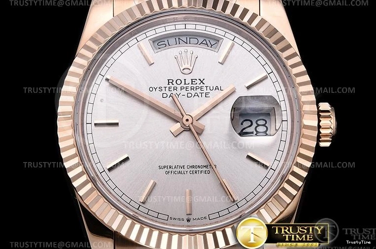 0123 RDD0219E – DayDate 36mm RelaxedFit 695